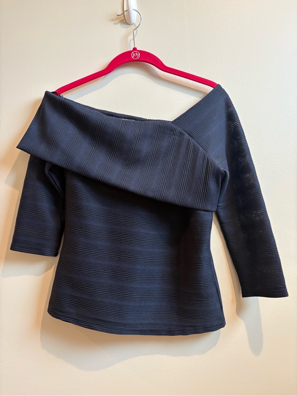 Off-the-Shoulder Ribbed Sweater Top - navy